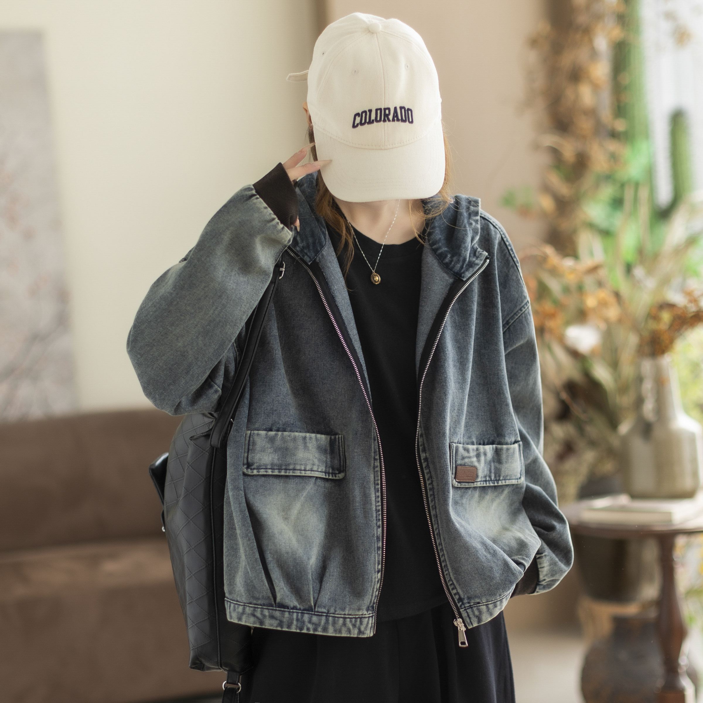 咖咪羽春秋新款连帽减龄牛仔外套女宽松休闲百搭长袖流行百搭上衣