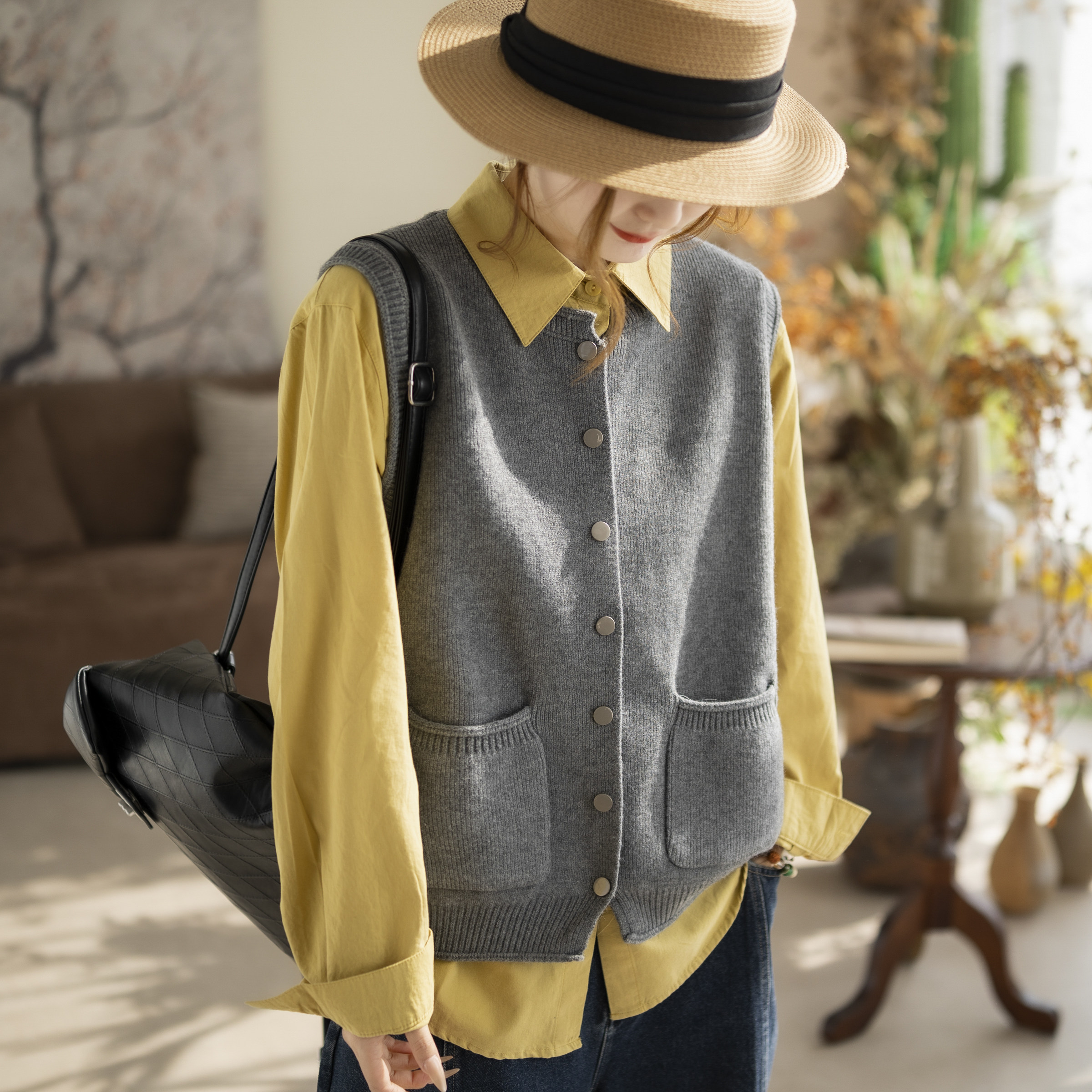 咖咪羽复古圆领无袖针织坎肩叠穿修身显瘦减龄小众气质简约女马甲