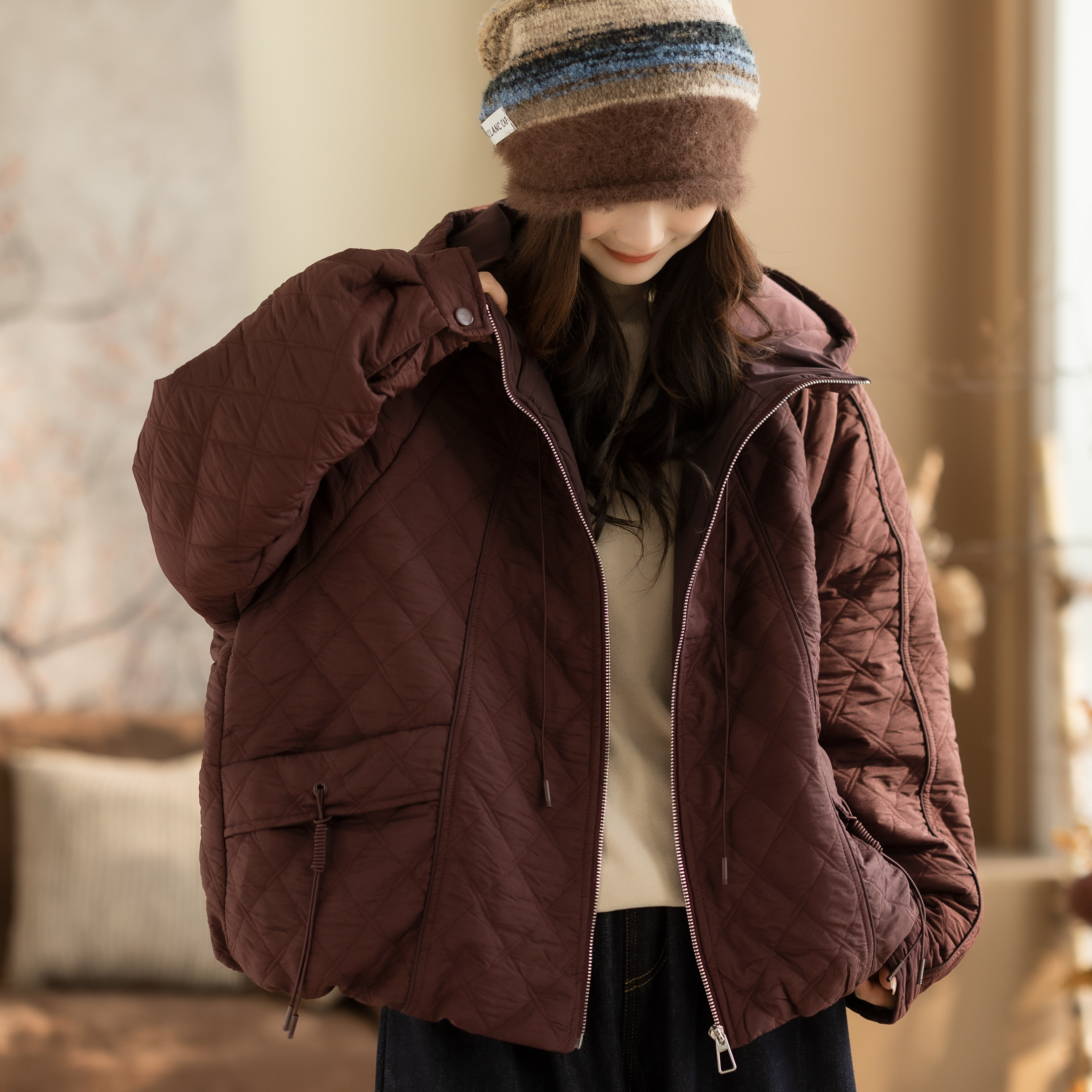 咖咪羽外套女秋冬新款文艺休闲气质宽松纯色女士流行好看女装棉袄