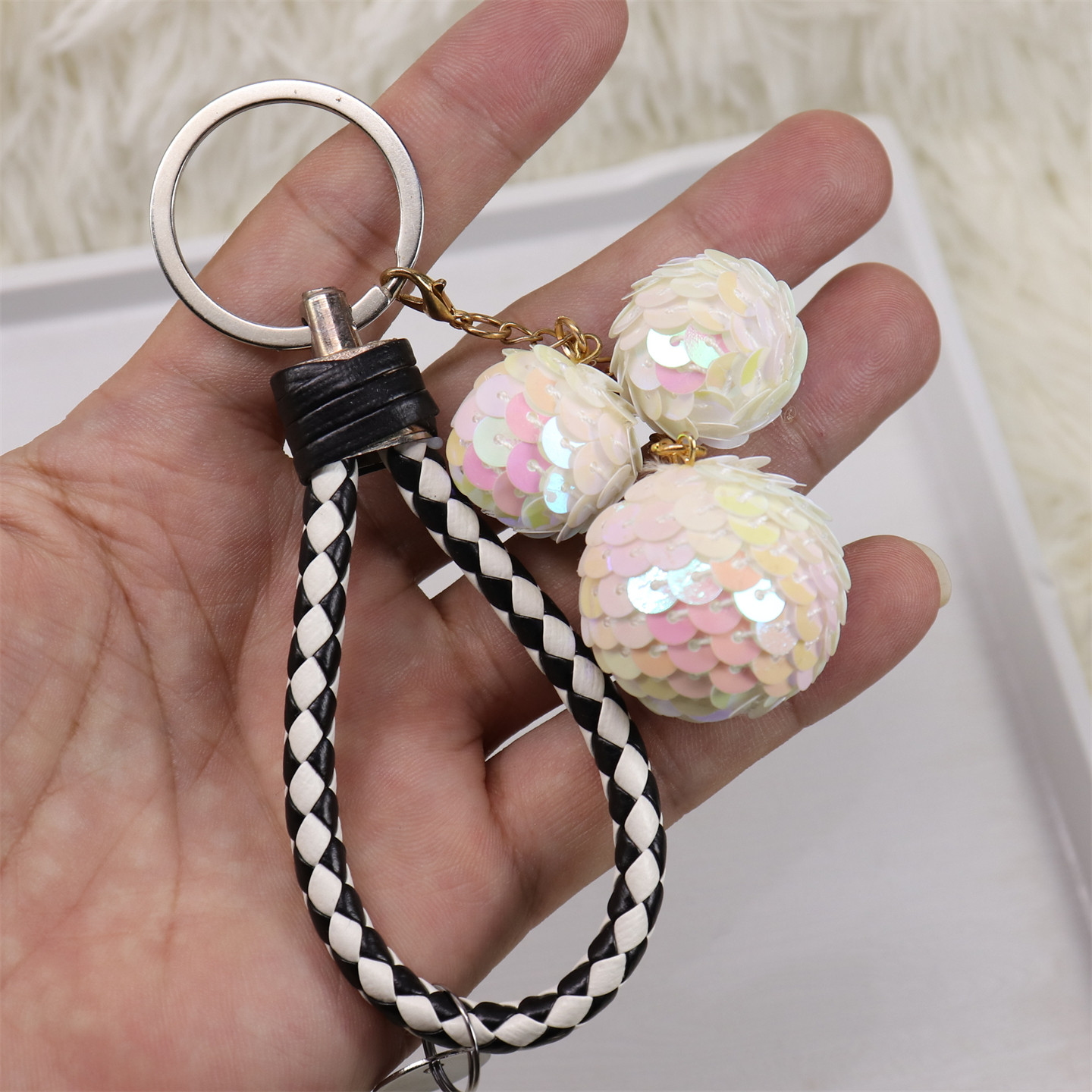 酷黑色 暴力熊钥匙扣 流苏hi吊牌配套珠链钥匙手机挂件DIY配件,服饰配件/皮带/帽子/围巾,钥匙扣,淘宝优惠券,粉丝福利购,淘宝优惠卷