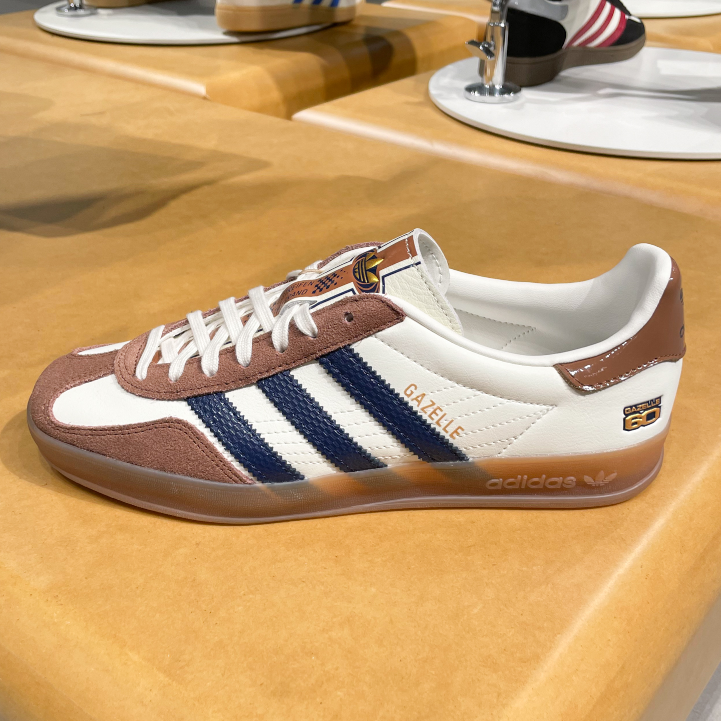 阿迪达斯三叶草男子运动德训鞋