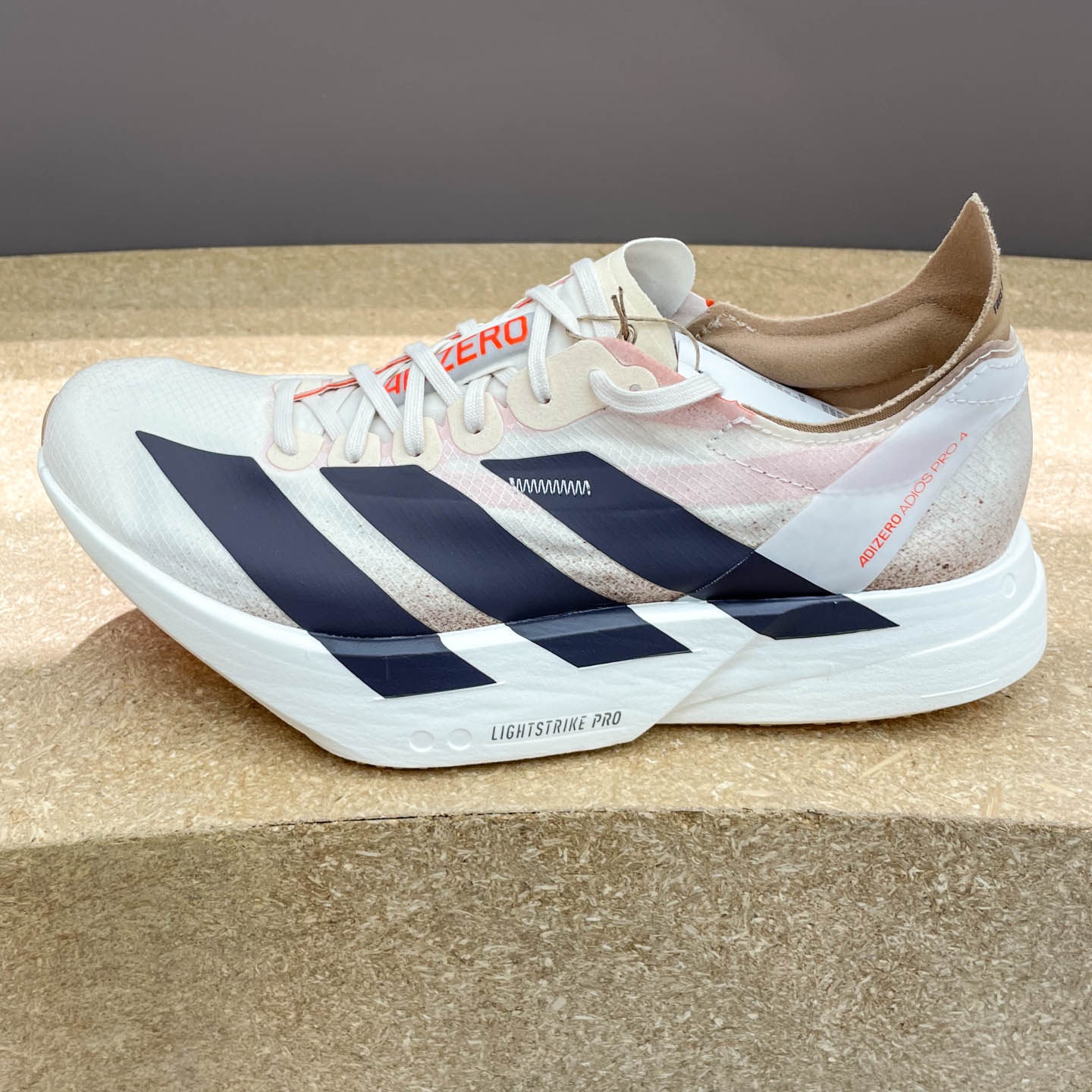 ADIDAS阿迪达斯男鞋2025夏轻便透气缓震回弹竞速跑步运动鞋JR6367