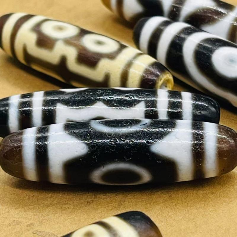 保真品西藏天然玛瑙老天珠三七九眼虎牙吊坠项坠男颈坠配饰品48mm