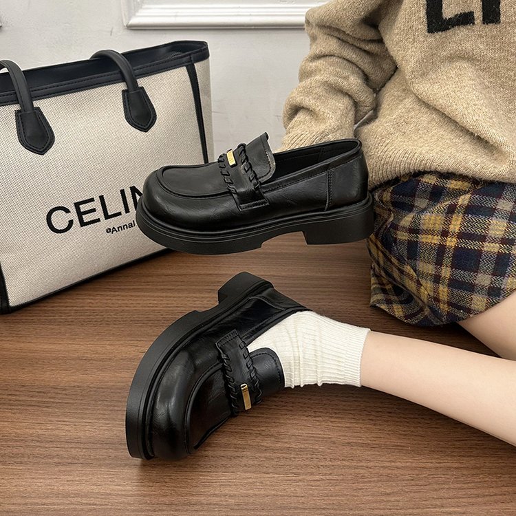 新款春季学院英伦风一脚蹬小皮鞋