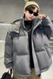 男童冬装加厚连帽羽绒服新款大童冬季白鸭绒宽松外套儿童保暖上衣，童装羽绒服，摩比熊