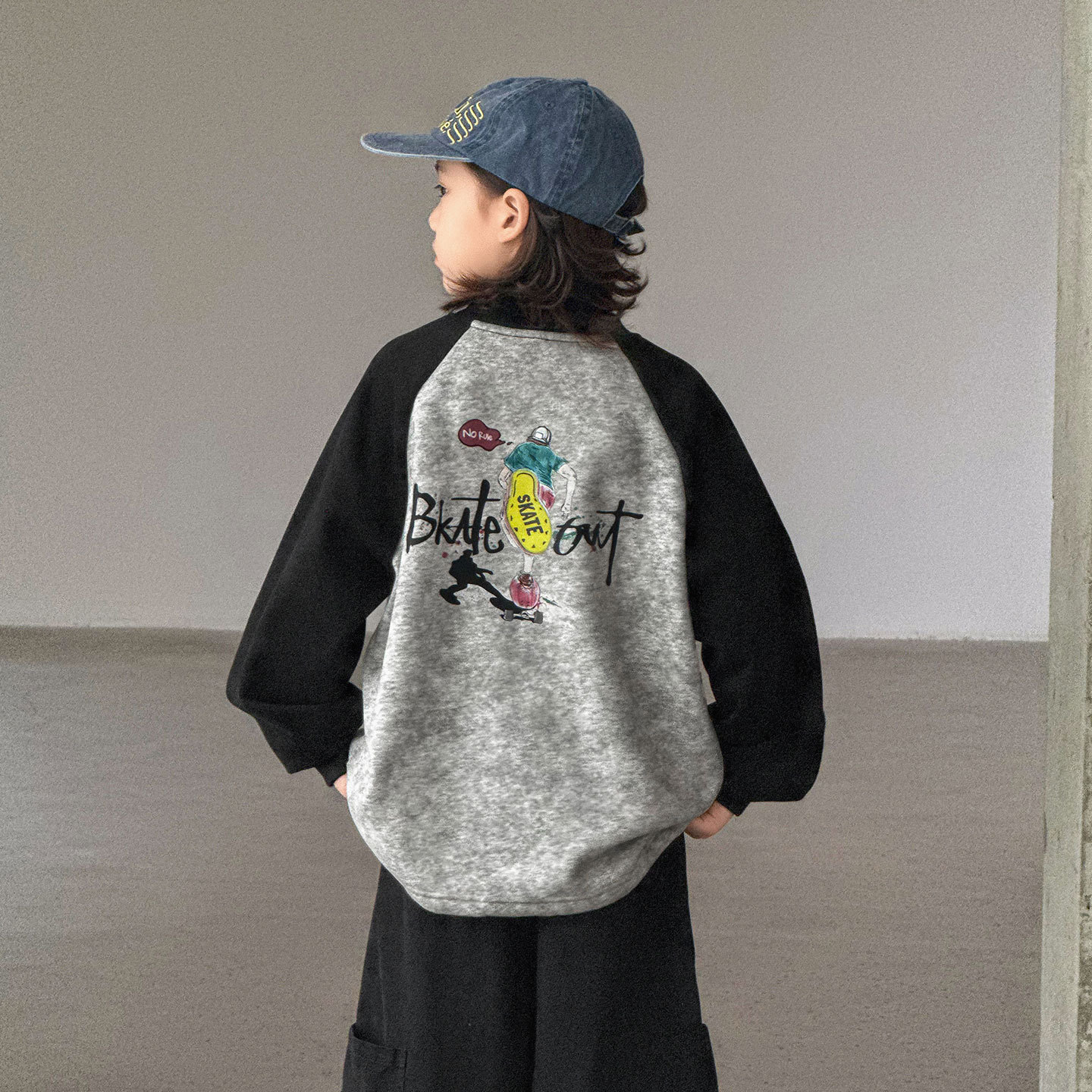 男童秋装打底衫加绒卫衣新款中大童加厚童装内搭上衣男孩，童装卫衣/绒衫，摩比熊