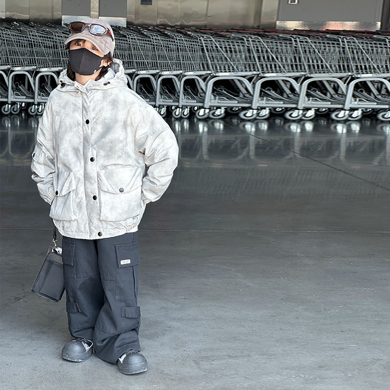 新款秋冬季男童休闲工装连帽夹棉外套中大儿童男孩冬季上衣潮，童装外套，摩比熊