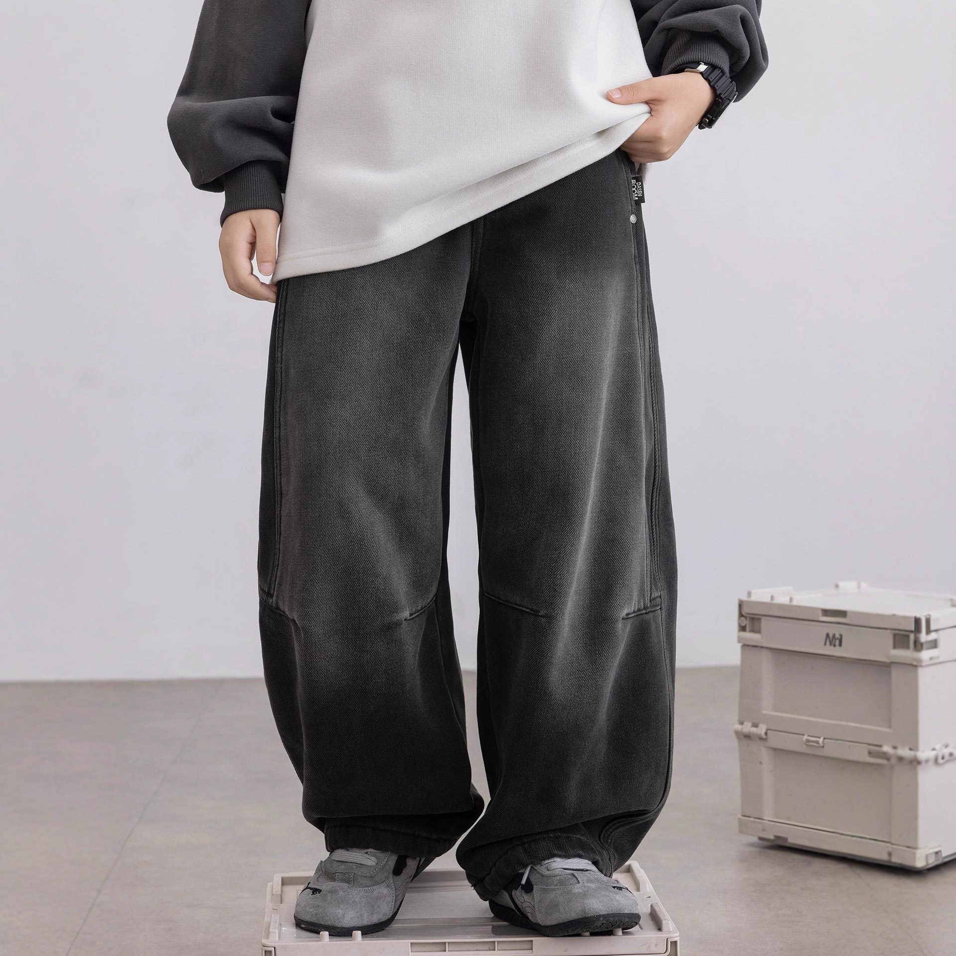 男童加绒裤子秋冬款新款大儿童冬季一体绒牛仔裤加厚长裤帅气，童装裤子，摩比熊