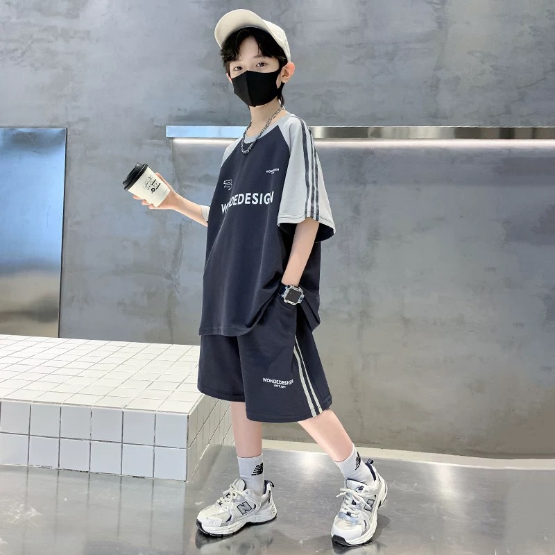 男童夏装套装夏季新款儿童夏款中大童潮酷帅气时髦男孩运动服，童装休闲套装，摩比熊