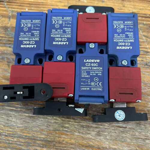 议价LADEVR兰德威尔安全门锁开关，型号CZ-93C，，A