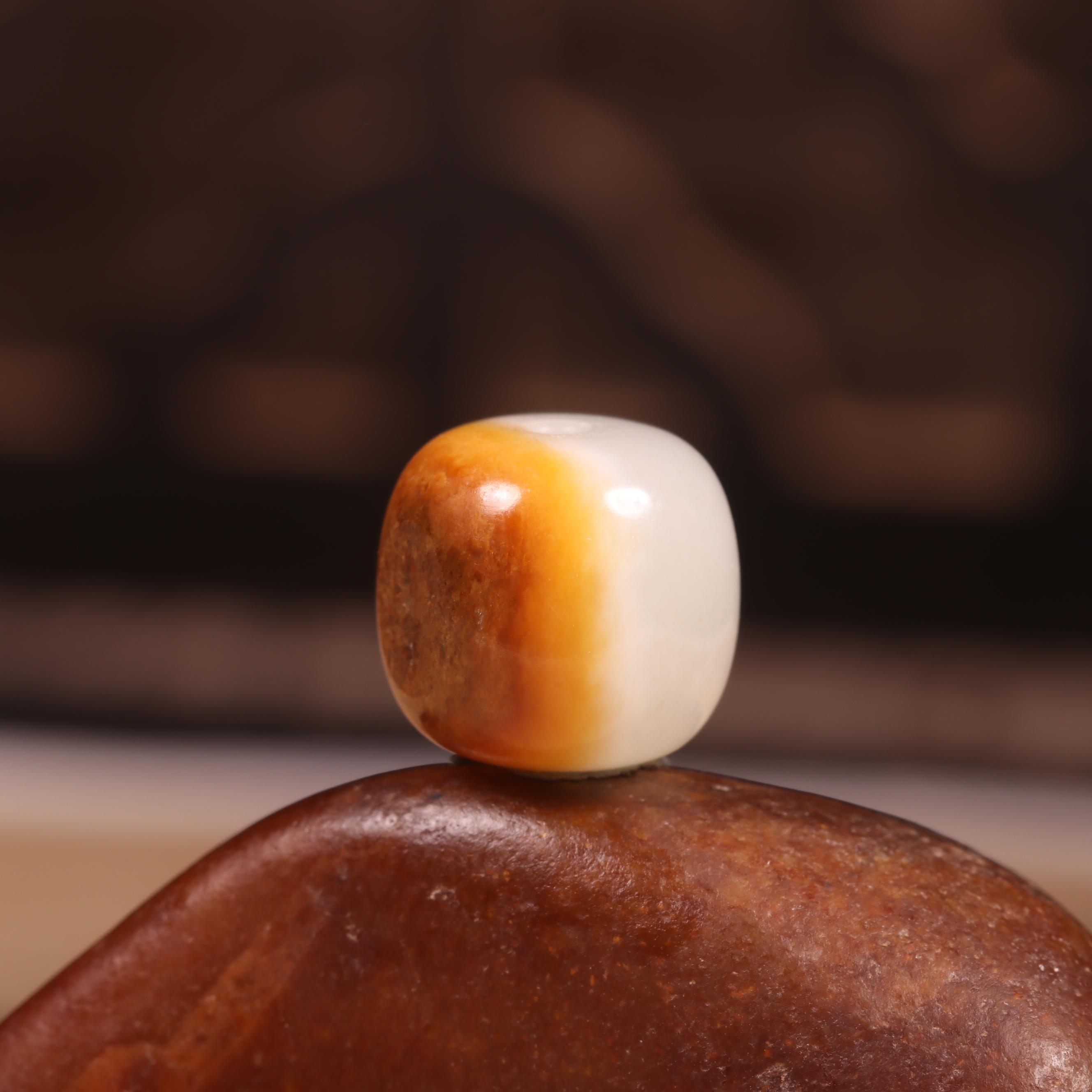 13mm正宗新疆和田玉籽料糖玉老型珠手串手链散珠子桶珠鼓珠黄沁