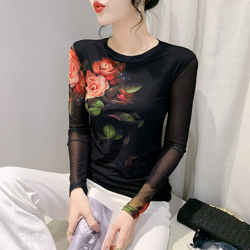 2024春装新款印花妈妈长袖t恤女欧货时尚修身洋气网纱肌肤上衣潮