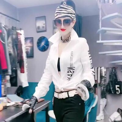 长袖印花衬衫女时尚宽松休闲上衣