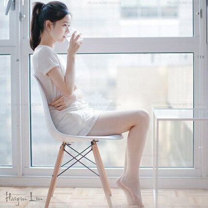 伊姆斯创意书桌休闲椅子电脑椅洽谈餐椅实木塑料椅创意设计师椅