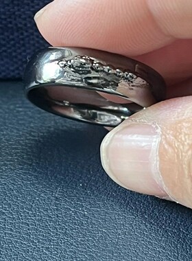 不丹g师及宗s师做的,只加法戒,表层缘起色会因个人因缘而变不同色