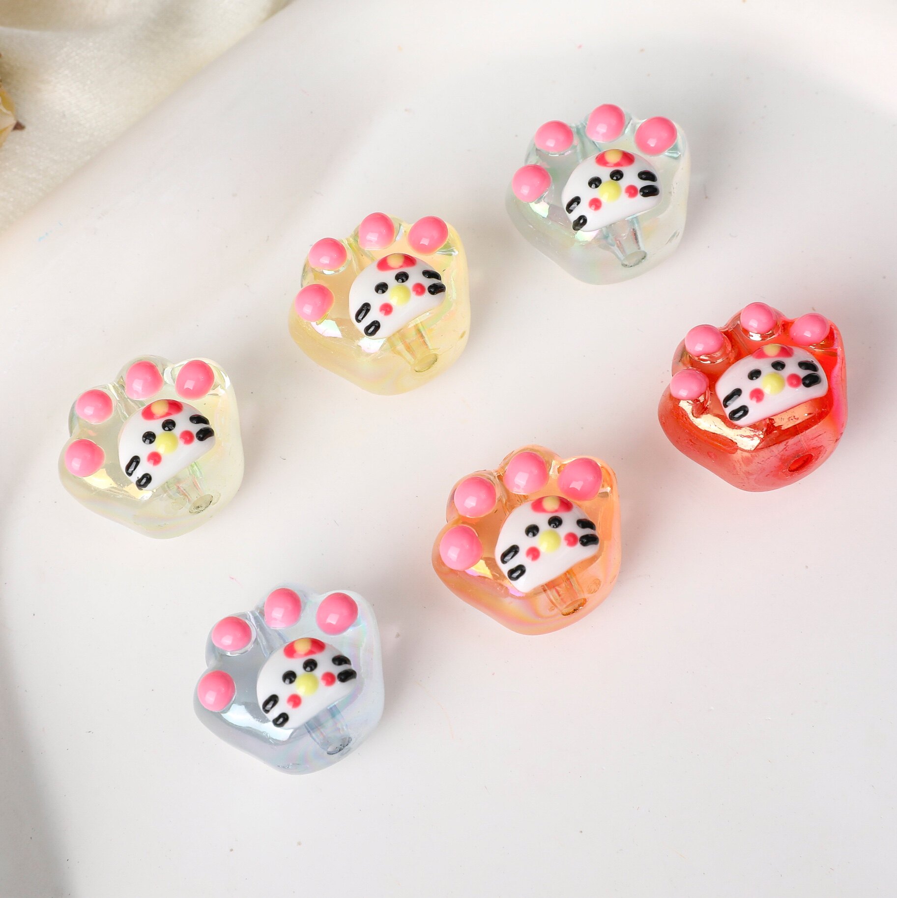 手绘重油小猫爪竖孔散珠 手工DIY串珠手机链条包挂钥匙链材料配饰