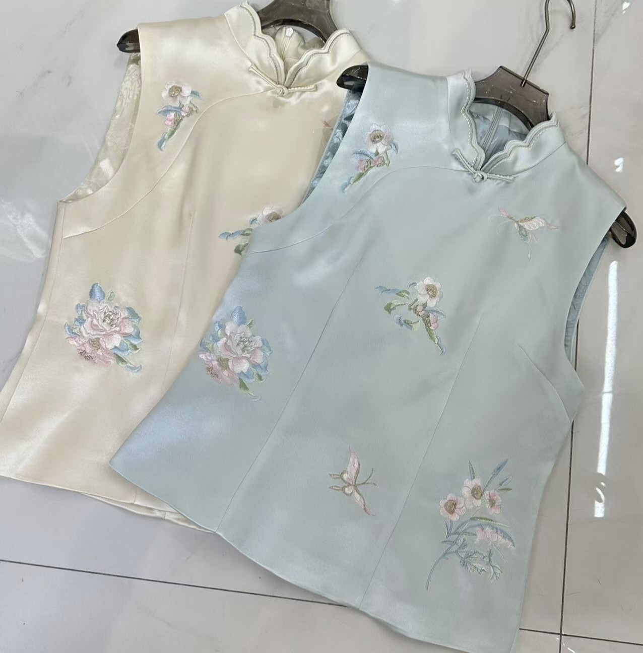 新中式刺绣立领修身醋酸马甲背心复古国风改良唐装无袖茶服上衣女