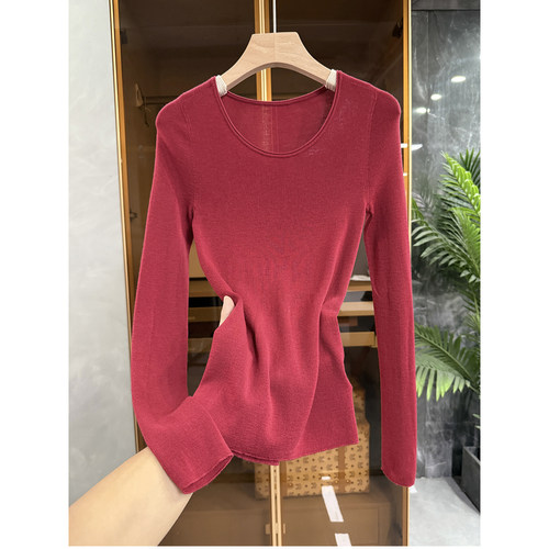 无缝一体羊毛U领长袖针织打底衫