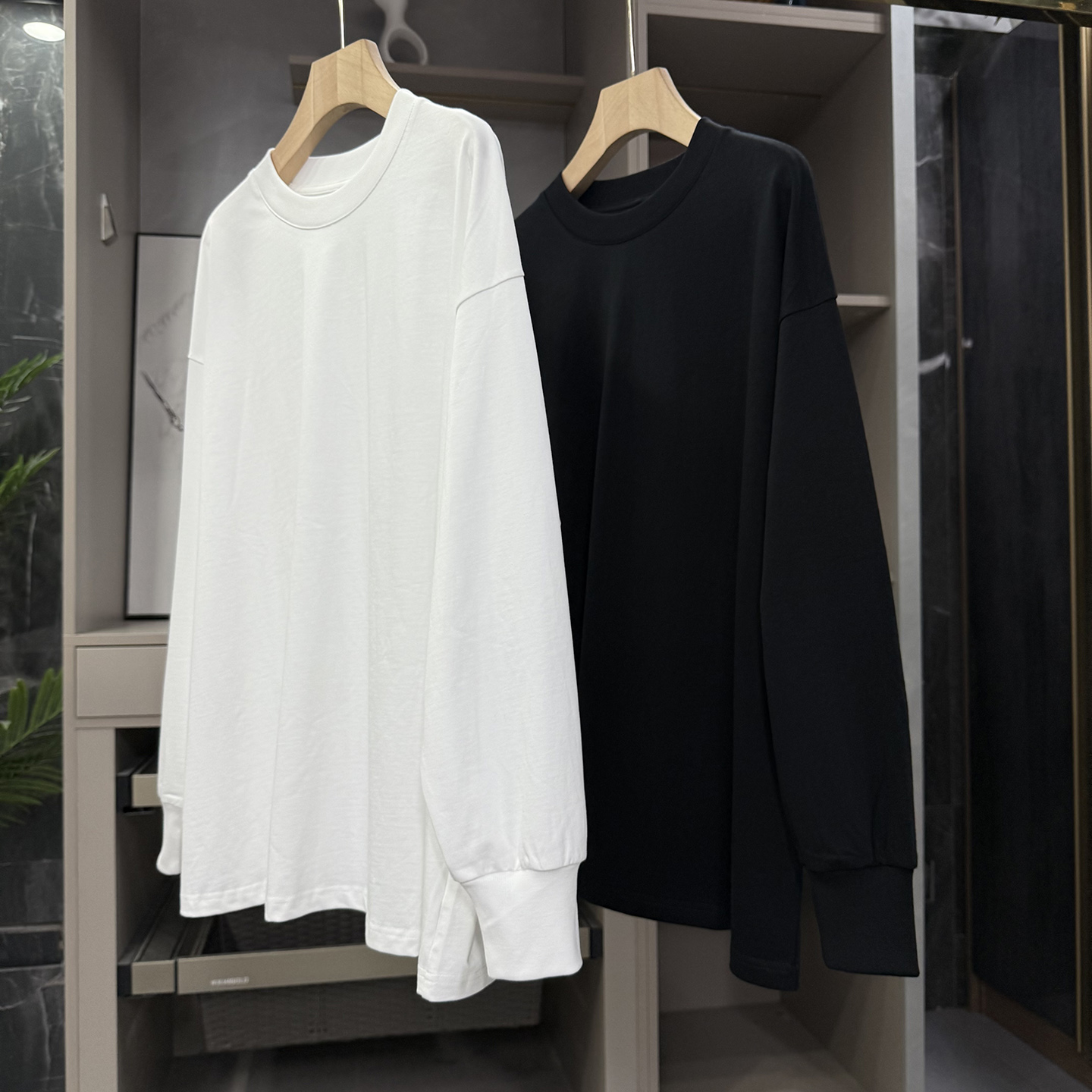 品质货！宽松圆领长袖棉T恤