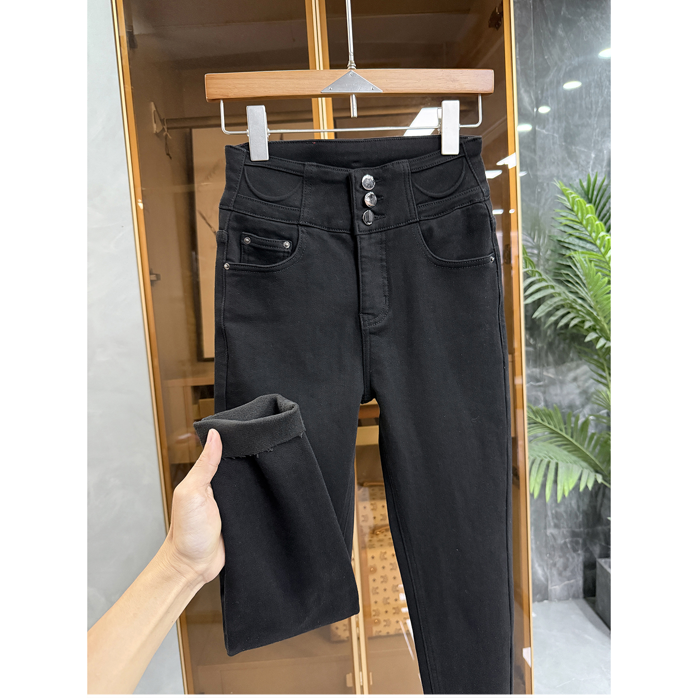 N货!薄绒三扣宽腰牛仔九分小脚裤