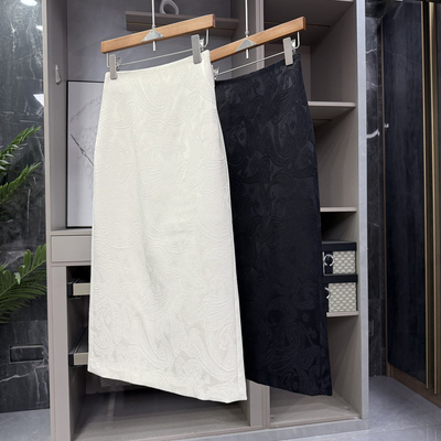 尖货！重工提花包臀后开衩半身裙