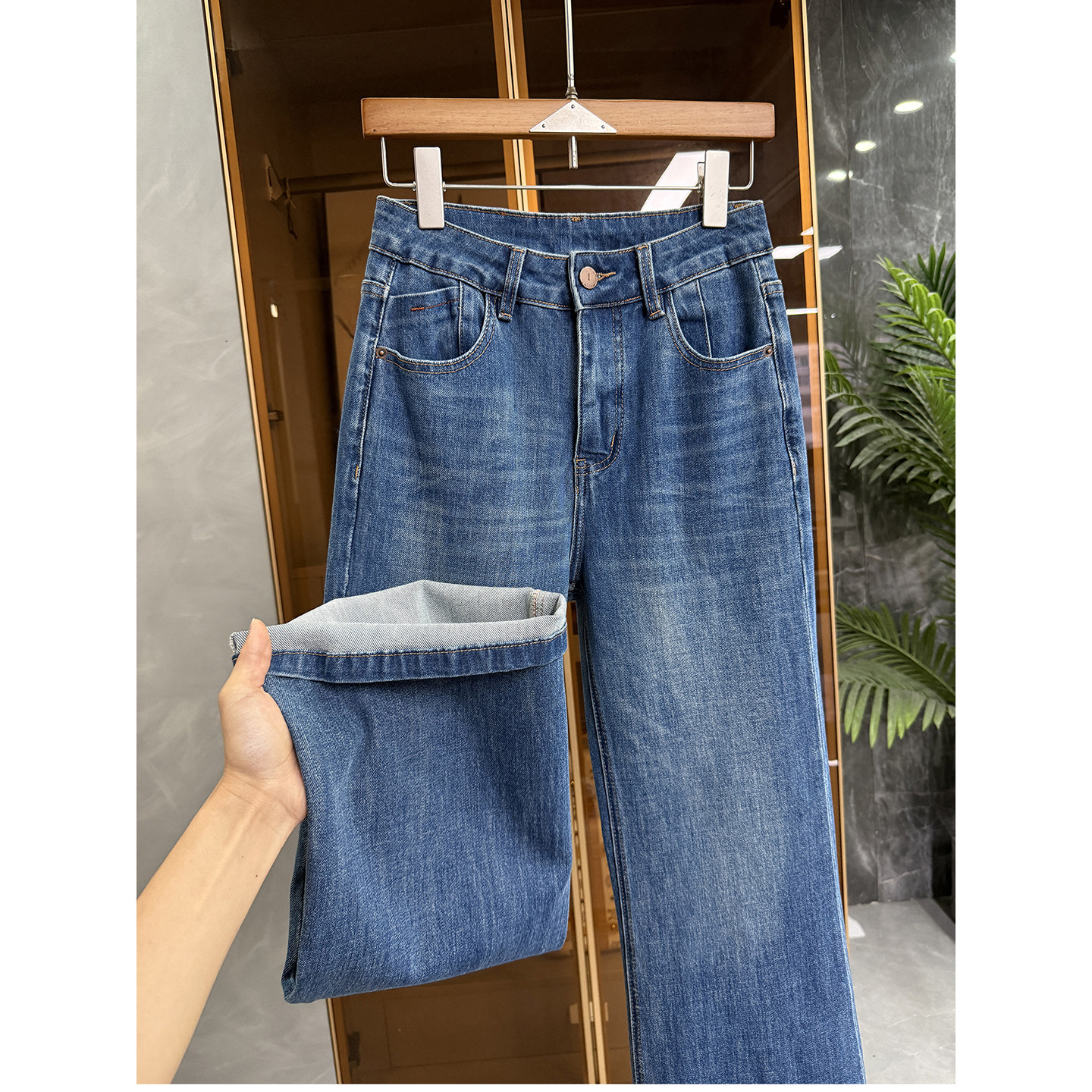 Q货！谁穿谁是九头身！修身微弹中高腰牛仔喇叭裤女  M019005~JS