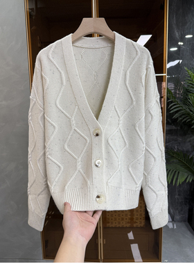 G上5K+jin口料！重磅山羊绒银线结V领针织开衫外套女   A3045~ME