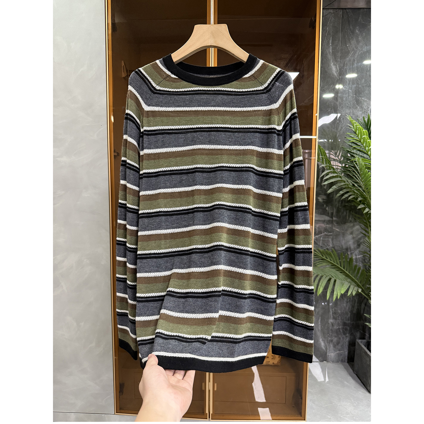 宽松绵羊毛条纹圆领长袖针织T恤