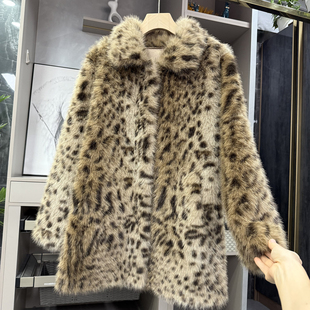L568 宽松皮毛一体翻领皮草外套大衣女 贵妇范10足 重磅推荐