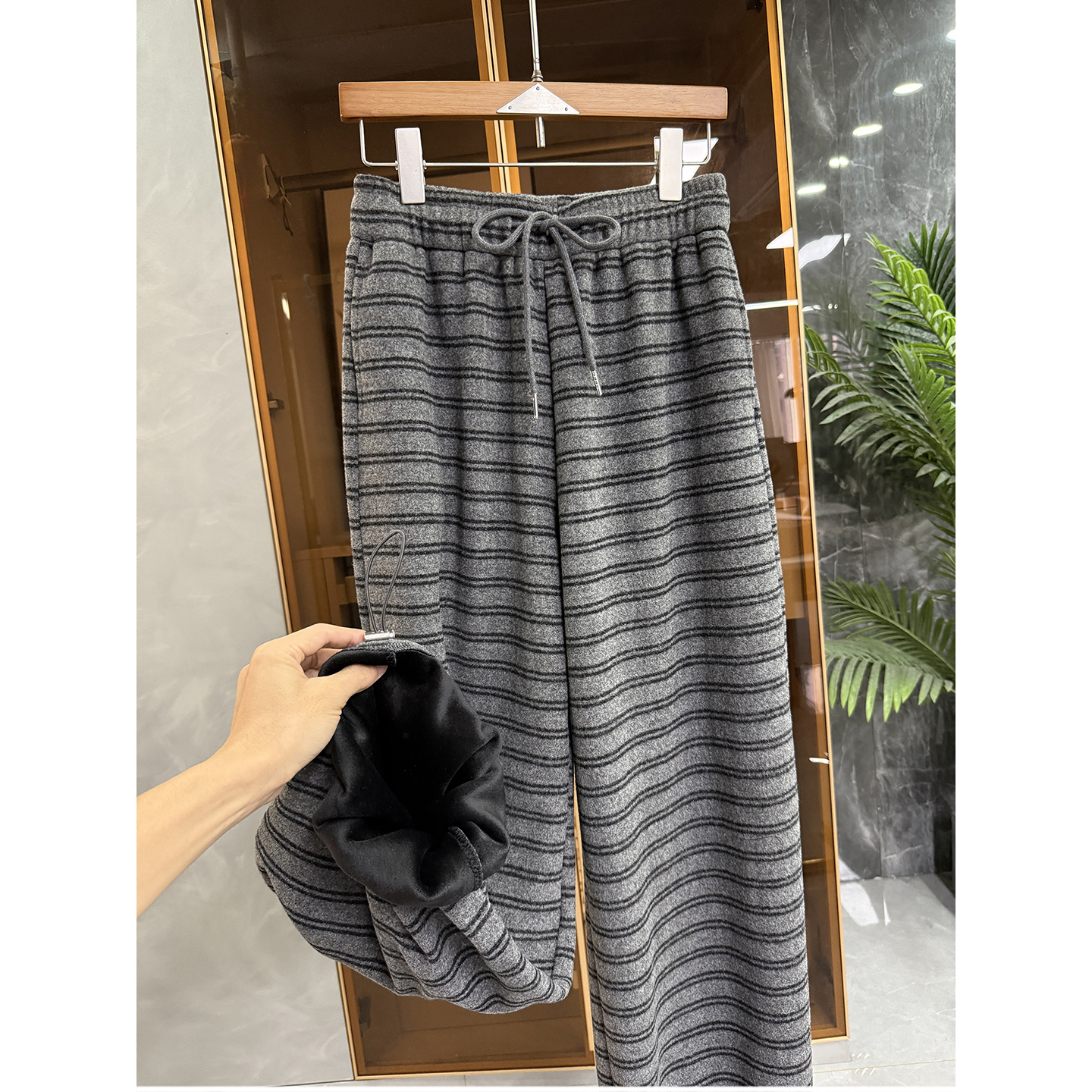 N货!加绒松紧腰条纹休闲束脚卫裤
