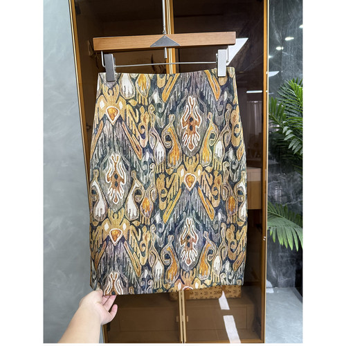 油画印花高腰包臀后开叉半身裙