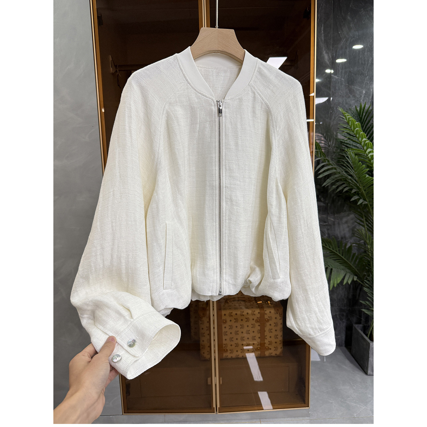 重磅推荐！代工厂P牌料！宽松亚麻休闲棒球服外套女 734486~JS
