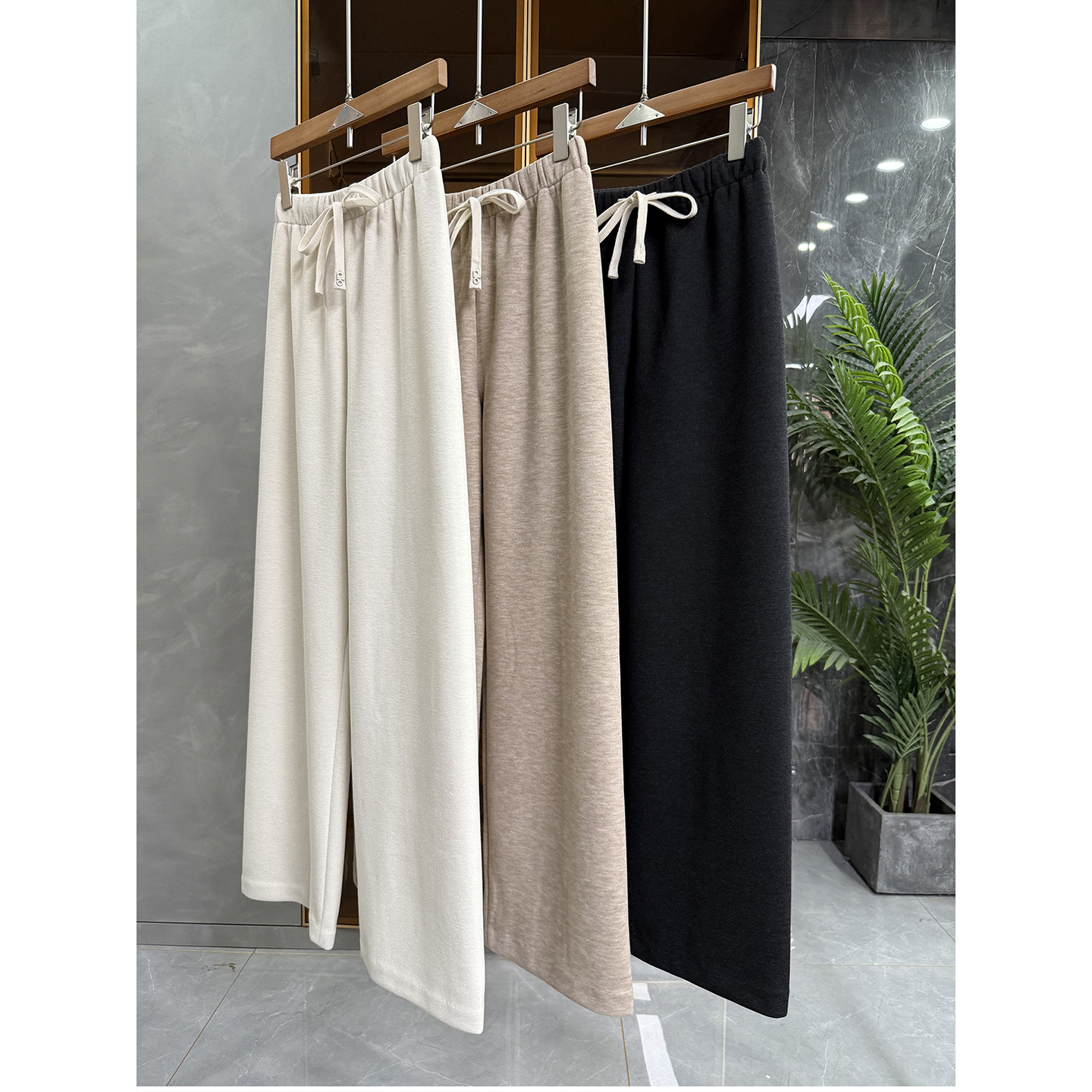 大N货！磨毛松紧腰休闲直筒裤