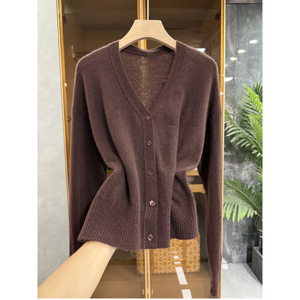 Q货！怎么搭都好看！绵羊毛V领长袖针织开衫女     252167~JS