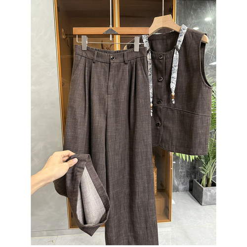 牛仔飘带圆领马甲+休闲长裤套装