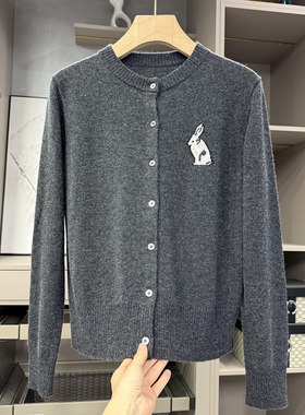 秋天的高ji氛围感！羊绒羊毛圆领长袖针织开衫毛衣女   735644~ZY