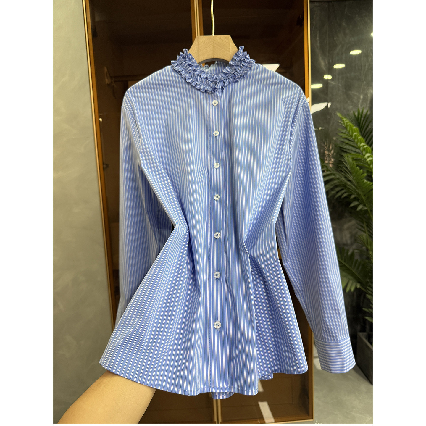 让人爱不释手的单品！条纹木耳领长袖棉衬衫上衣女    S85858~JS,女装/女士精品,衬衫,淘宝优惠券,粉丝福利购,淘宝优惠卷