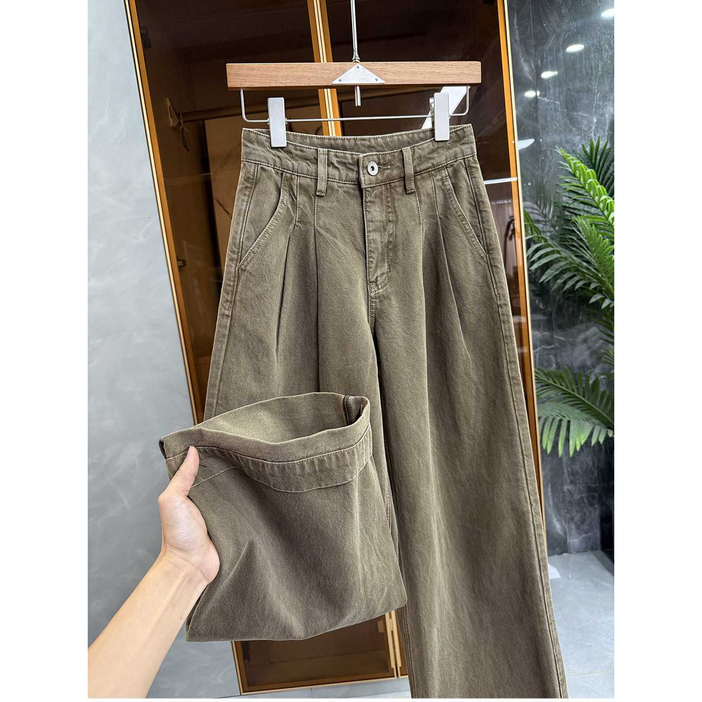 双手推荐！大厂品质！翻边莱赛尔牛仔阔腿裤女   M319357~JS