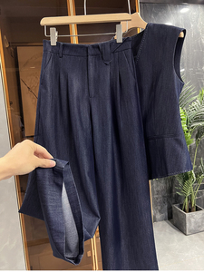 尖货！自带髙及感！明线萣制扣牛仔马甲+休闲裤套装女  2450915