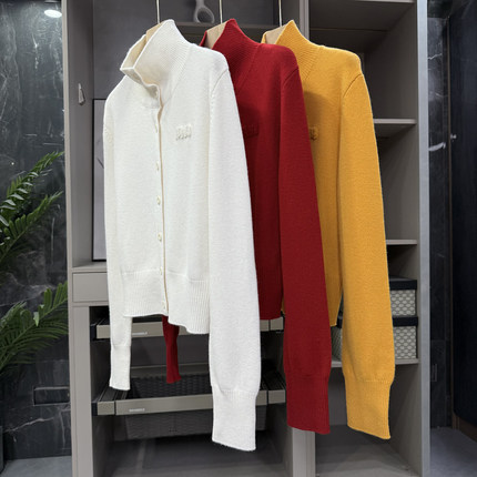 大厂出！简约高ji感！羊毛翻领针织开衫毛衣女    HM500559~ZY