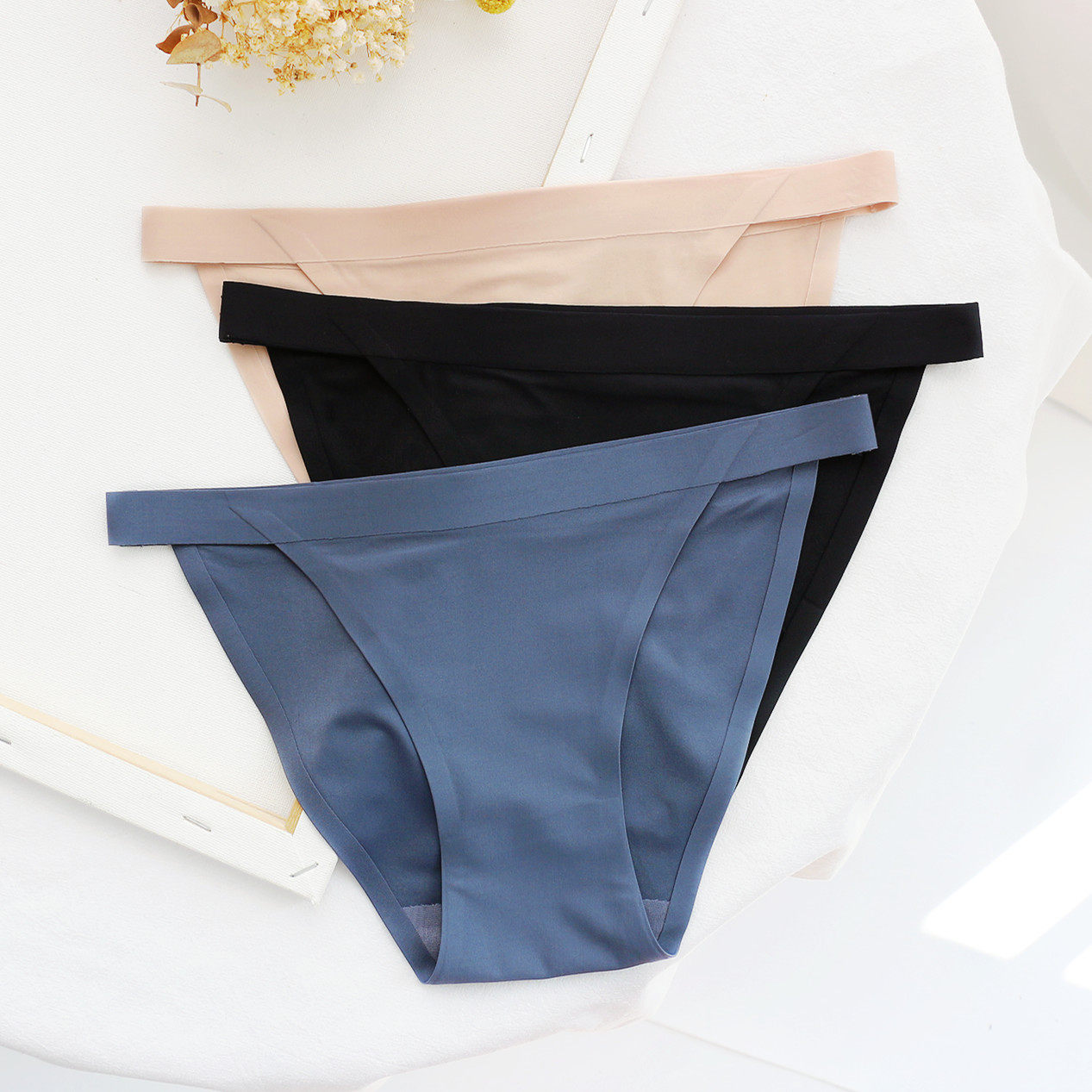 冰丝无痕内裤女士性感牛奶丝高开叉 薄款3条欧美风女三角裤纯棉裆,女士内衣/男士内衣/家居服,女三角裤,淘宝优惠券,粉丝福利购,淘宝优惠卷