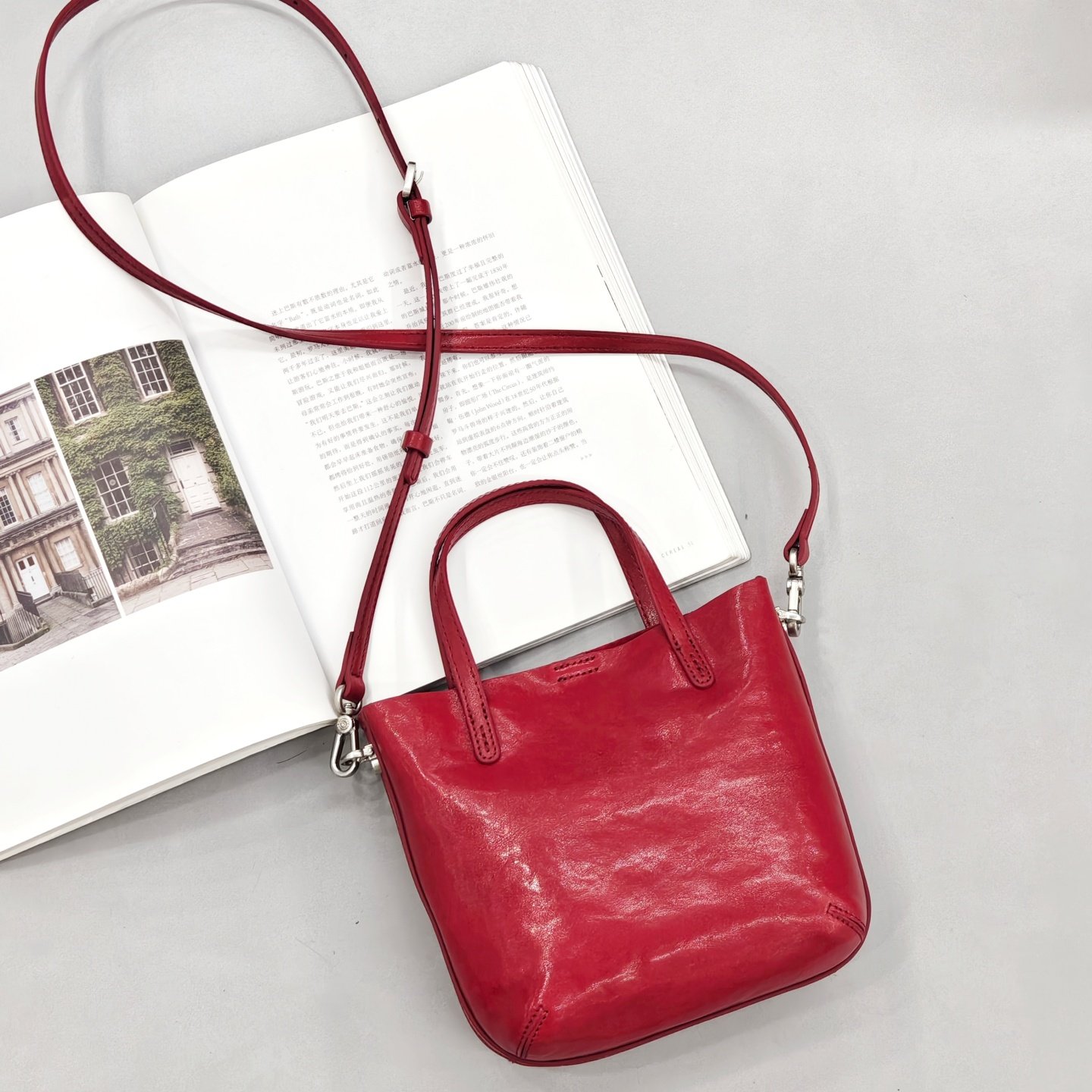 红色菜篮子手提水桶包包女2025冬季新款头层植鞣牛皮斜挎手机包小,箱包皮具/热销女包/男包,托特包,淘宝优惠券,粉丝福利购,淘宝优惠卷