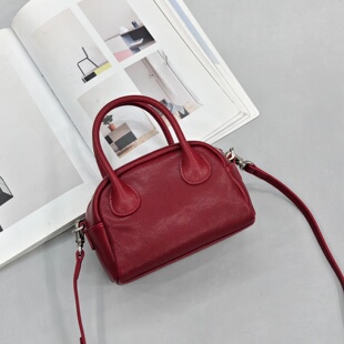 迷你保龄球枕头包斜挎包 酒红色头层植鞣牛皮手提包包女2026春新款