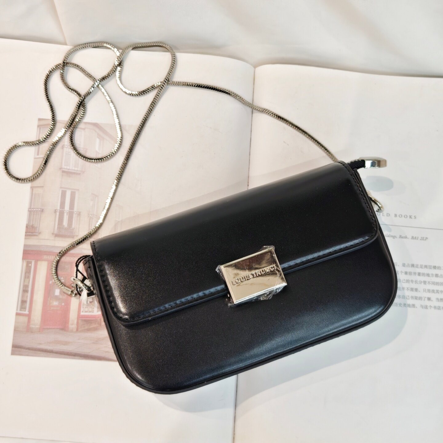 双肩带迷你链条锁扣小方包女2026春夏新款甜美羊皮单肩包斜挎小包