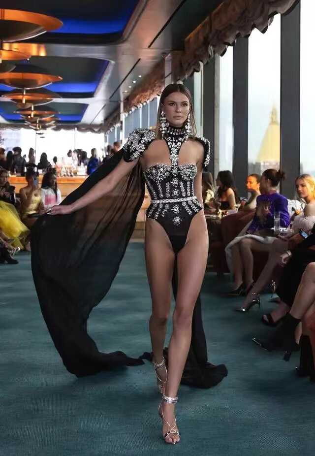 镶钻连体裤气质御姐披风走秀款