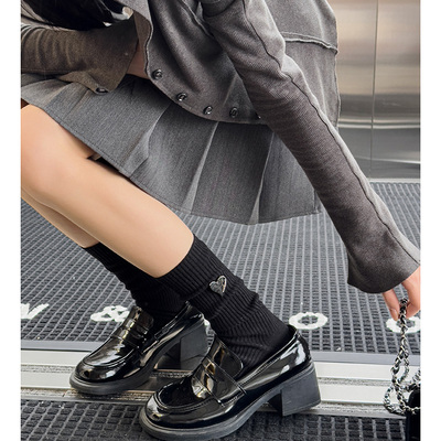 韩国爱心别针袜子女春夏棉袜纯色中筒袜简约甜美ins潮高筒堆堆袜