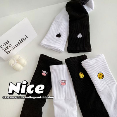 袜子女ins潮风天鹅绒黑白中筒袜