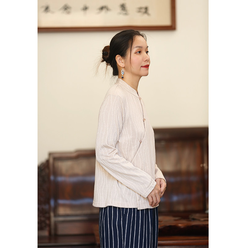 如素慢衣新中式秋季新款复古中国风提花斜襟系带衬衫女33616怎么看?