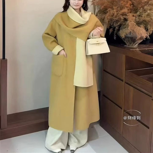 围巾领披肩式双面毛呢大衣