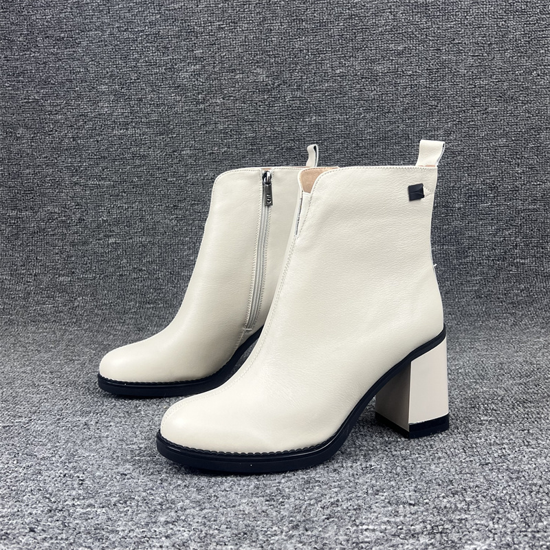 俄罗斯冬季真皮加绒时尚短靴子